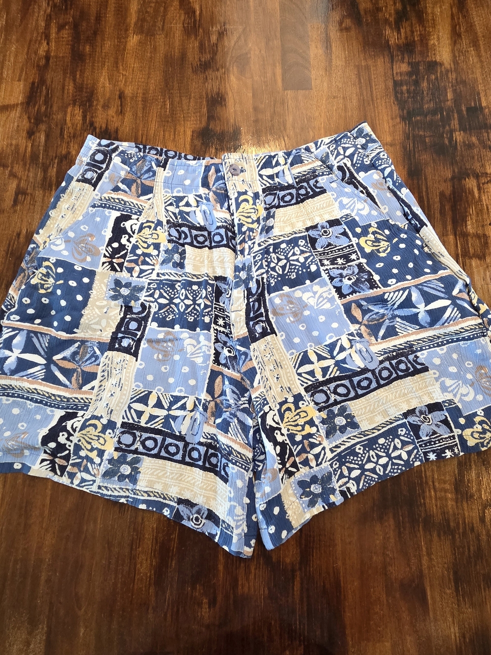 Vtg Hawaiin Shorts Colorblock Hippie Boho SZ 9/10 100% Rayon Costal Hippie